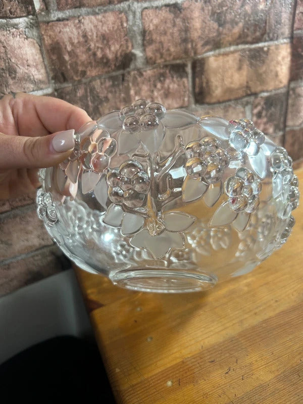 Vintage Mikasa Carmen Crystal Fruit Bowl