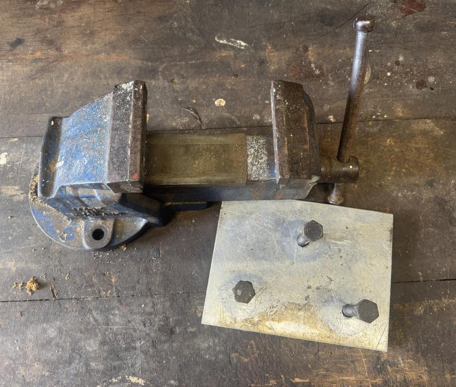 Record No 3 Vintage Large Vice
